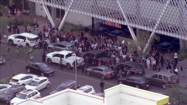 Federal agents target Zipps Sports Grill locations in criminal investigation