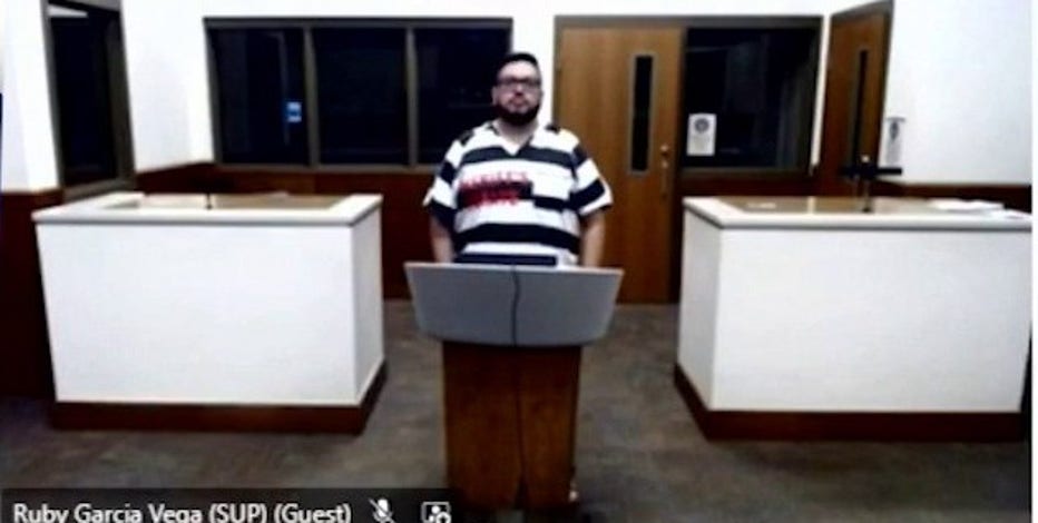 Detention officer accused of sexual abusing 11-year-old girl: MCSO