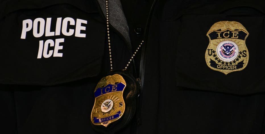 Arizona county supervisors hire lawyers to undo deal with ICE