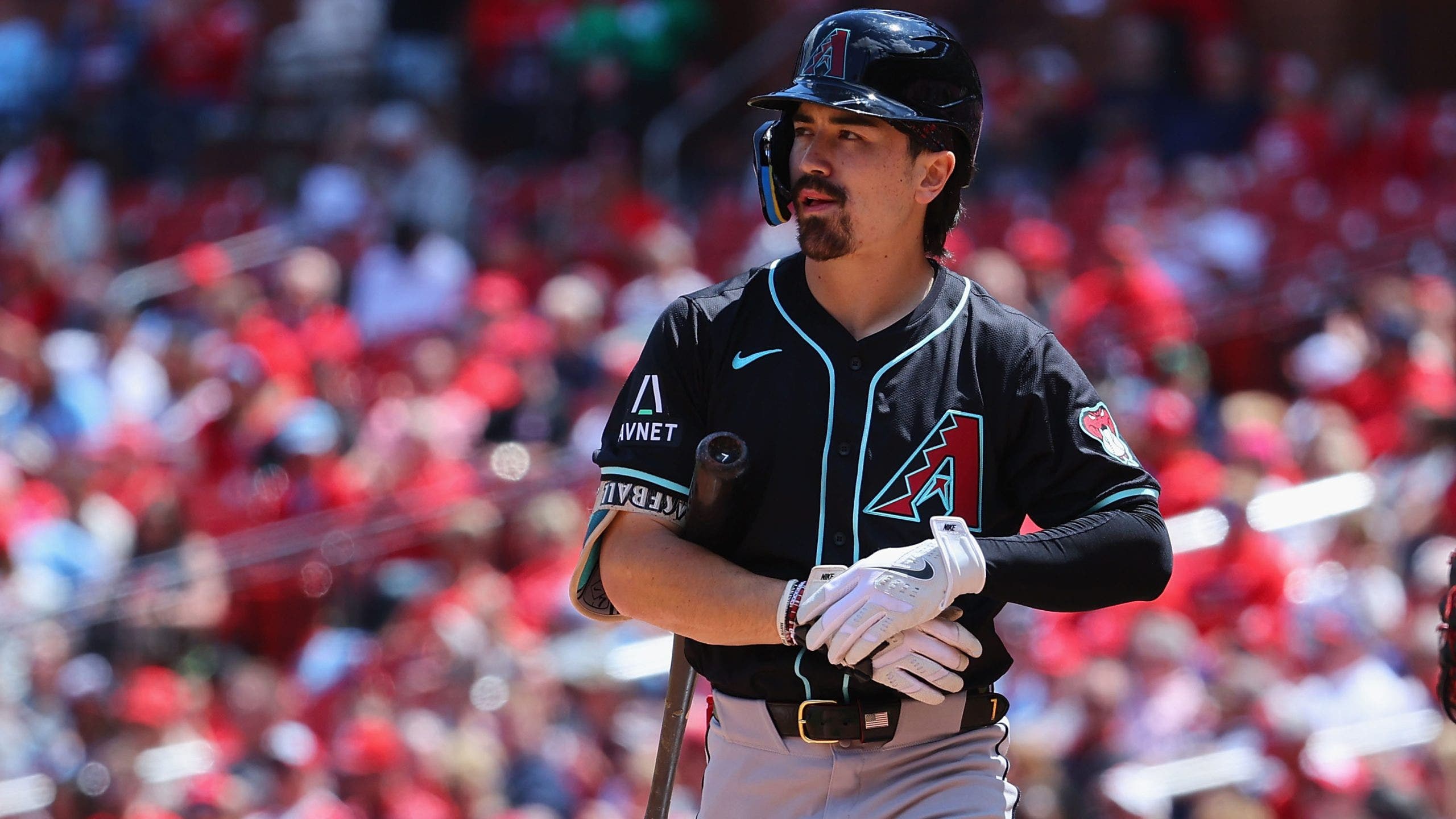 D-backs' Corbin Carroll breaks hand during batting practice