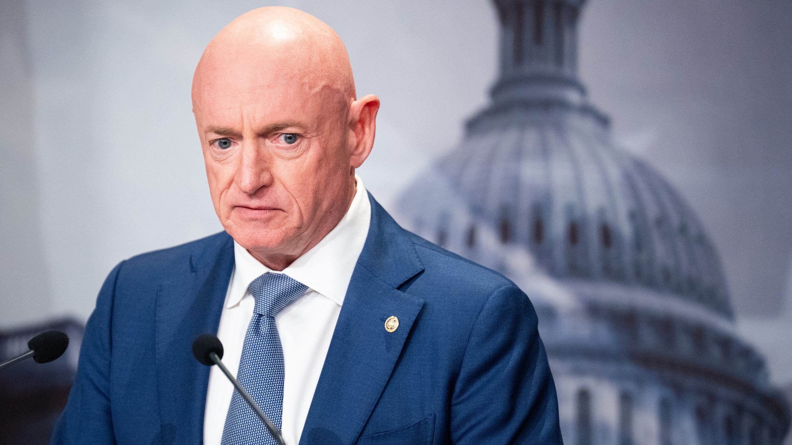 Mark Kelly: Judge blocks Pentagon from punishing Arizona senator over 'illegal orders' video