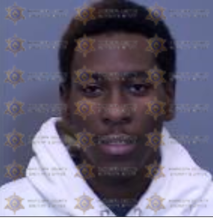 Elementary school forced into lockdown after stolen car pursuit in Mesa: police