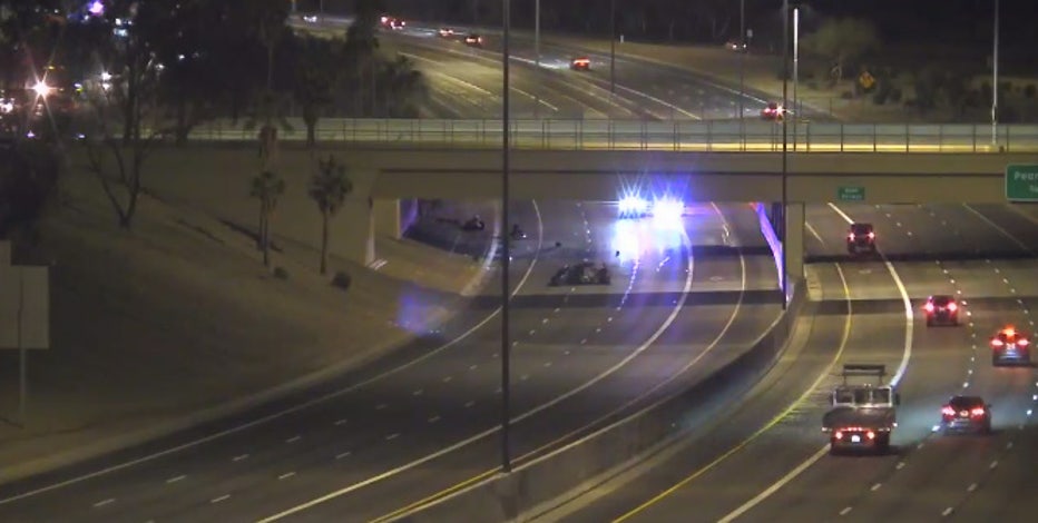 1 hurt in Loop 101 crash at Grand Avenue