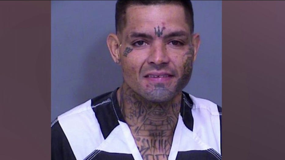 Suspect accused of ramming Glendale police cruiser, crashing