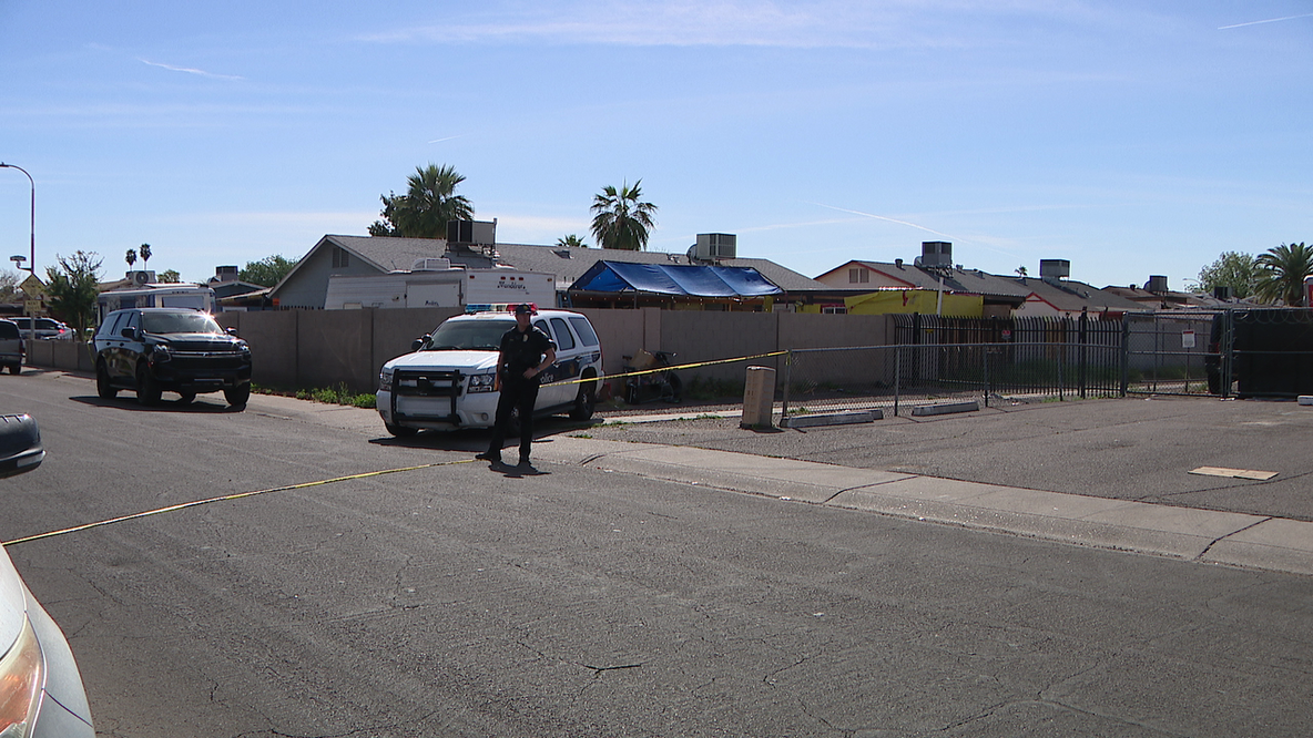 Woman, child rescued before officers fatally shoot man inside Phoenix apartment