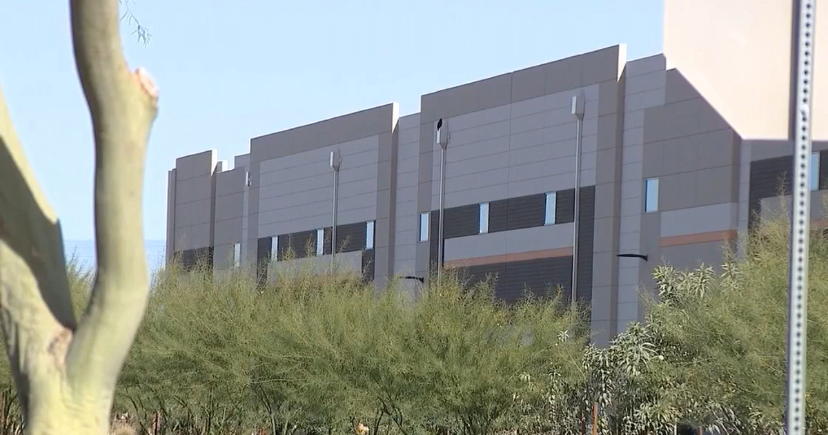 Arizona high school student demands buffer zone to keep ICE away schools