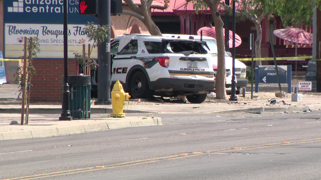 1 dead, officer injured after 'erratic driver' causes 2 crashes in Glendale
