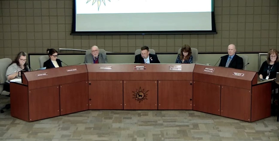 North Phoenix superintendent resigns following heated vote