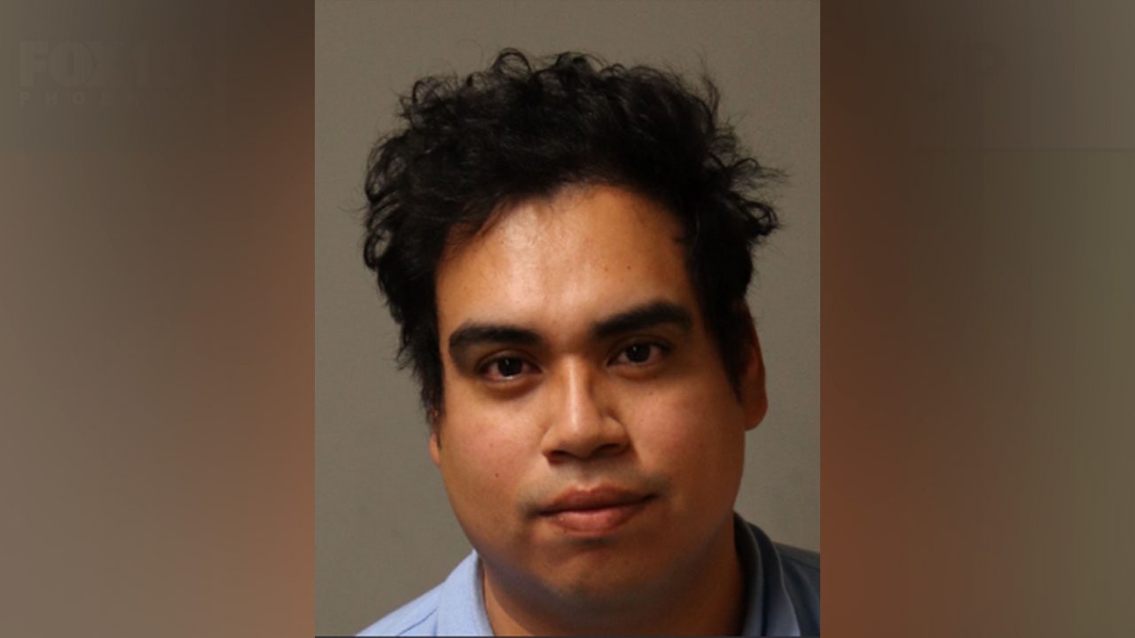 Scottsdale kindergarten teacher accused of having child sex abuse material on phone