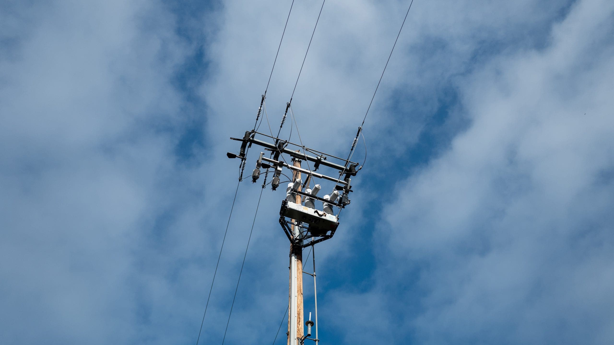 APS shuts off power to 6,000 Flagstaff-area customers for wildfire prevention