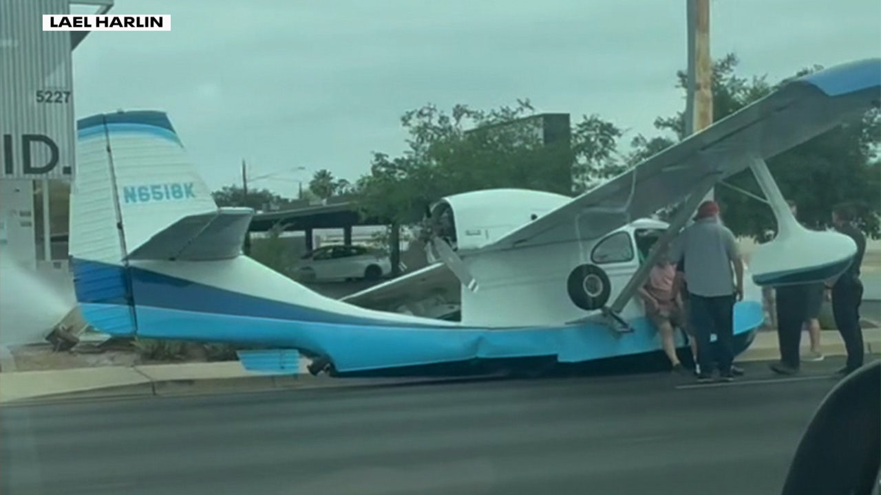 Small plane makes emergency landing on Phoenix road