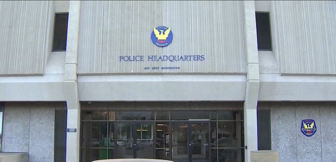 Ex-Phoenix officer indicted for allegedly stealing $11K from fellow officers