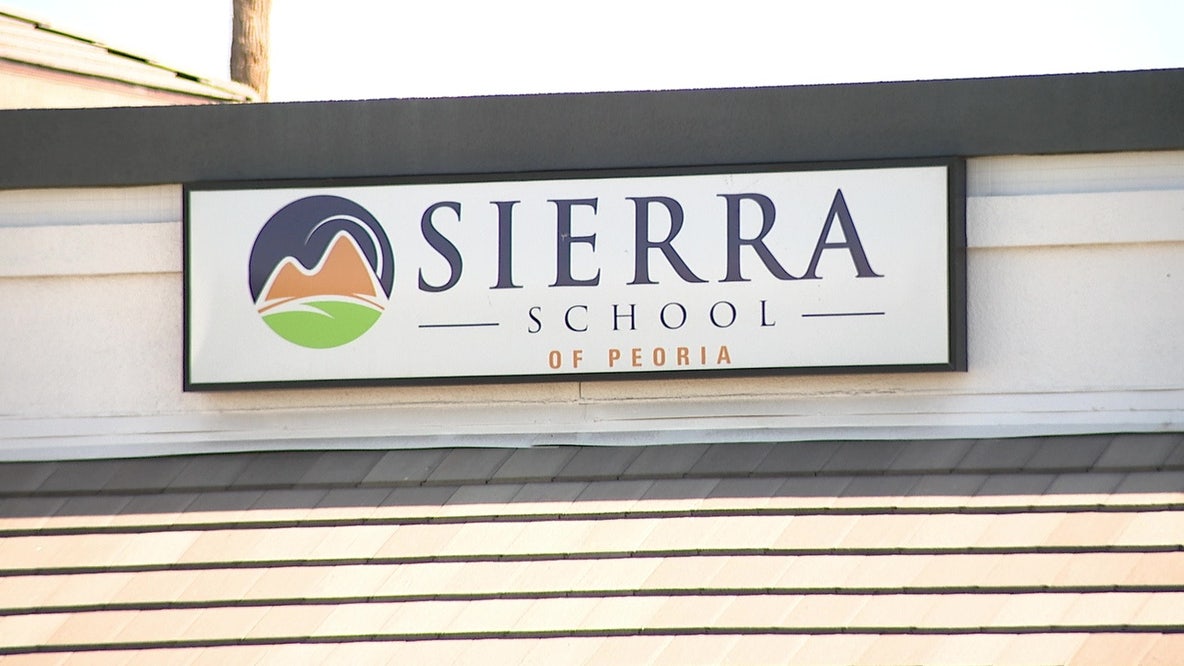 Sudden AZ school closure leaves parents frustrated