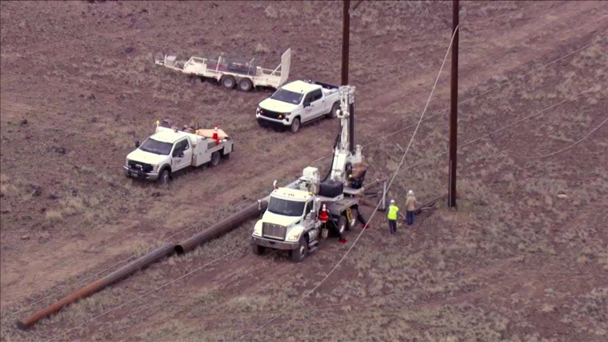 Seligman still without power after semi crash