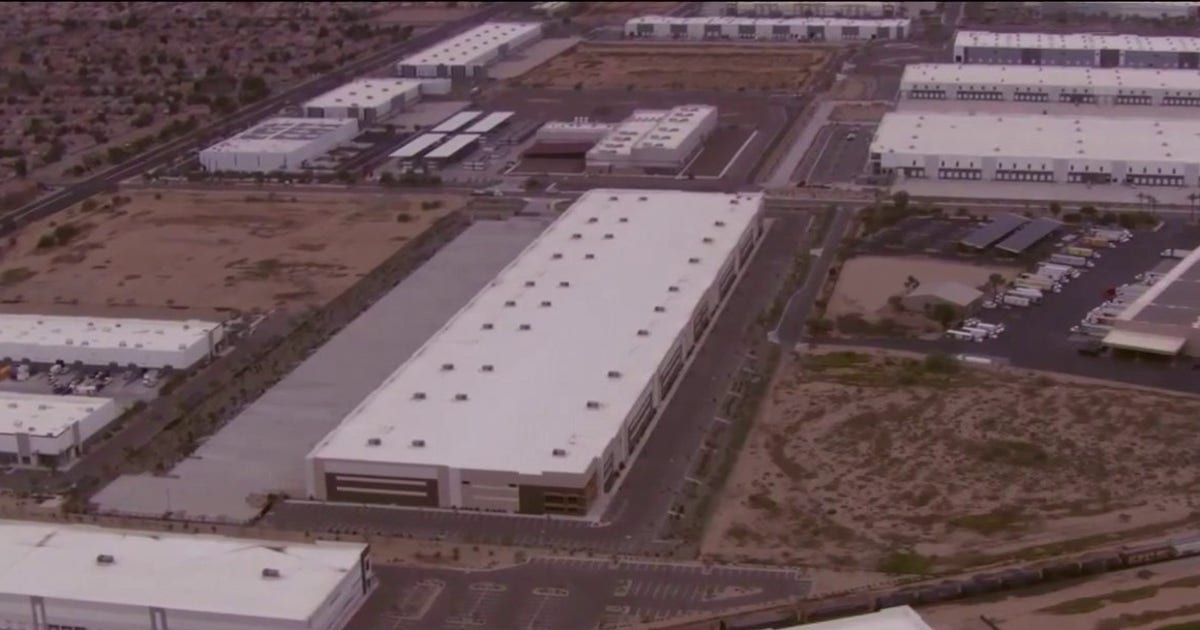 Proposed DHS warehouse in Surprise draws hundreds following discussions in Washington D.C.