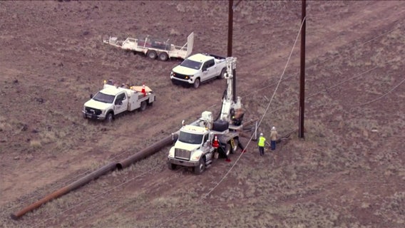 Seligman residents rally after semi truck crash cuts power