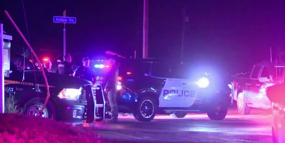 Suspect dead after barricade, shooting in Queen Creek