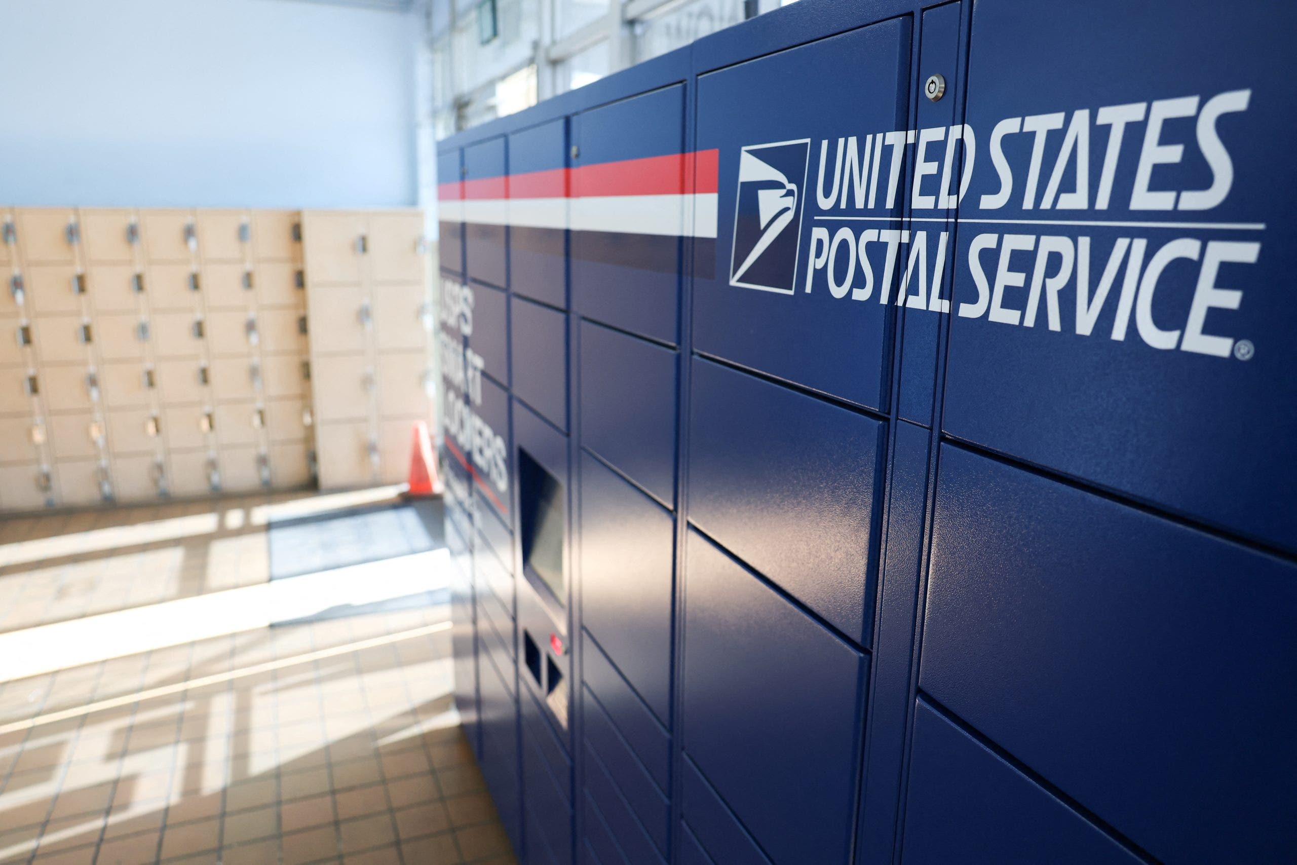 How to avoid the post office text scam, according to police