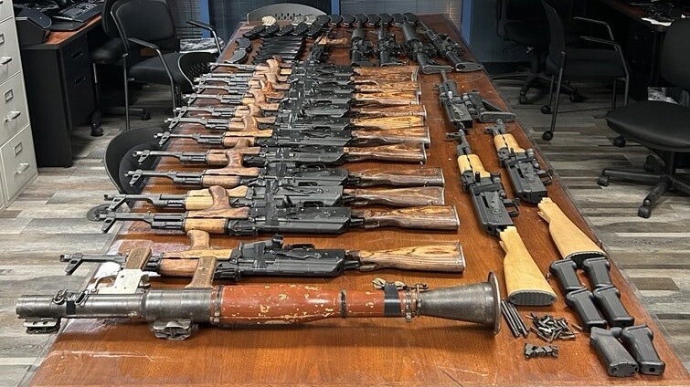 Phoenix woman indicted for trying to smuggle guns, RPG launcher tube into Mexico: DOJ