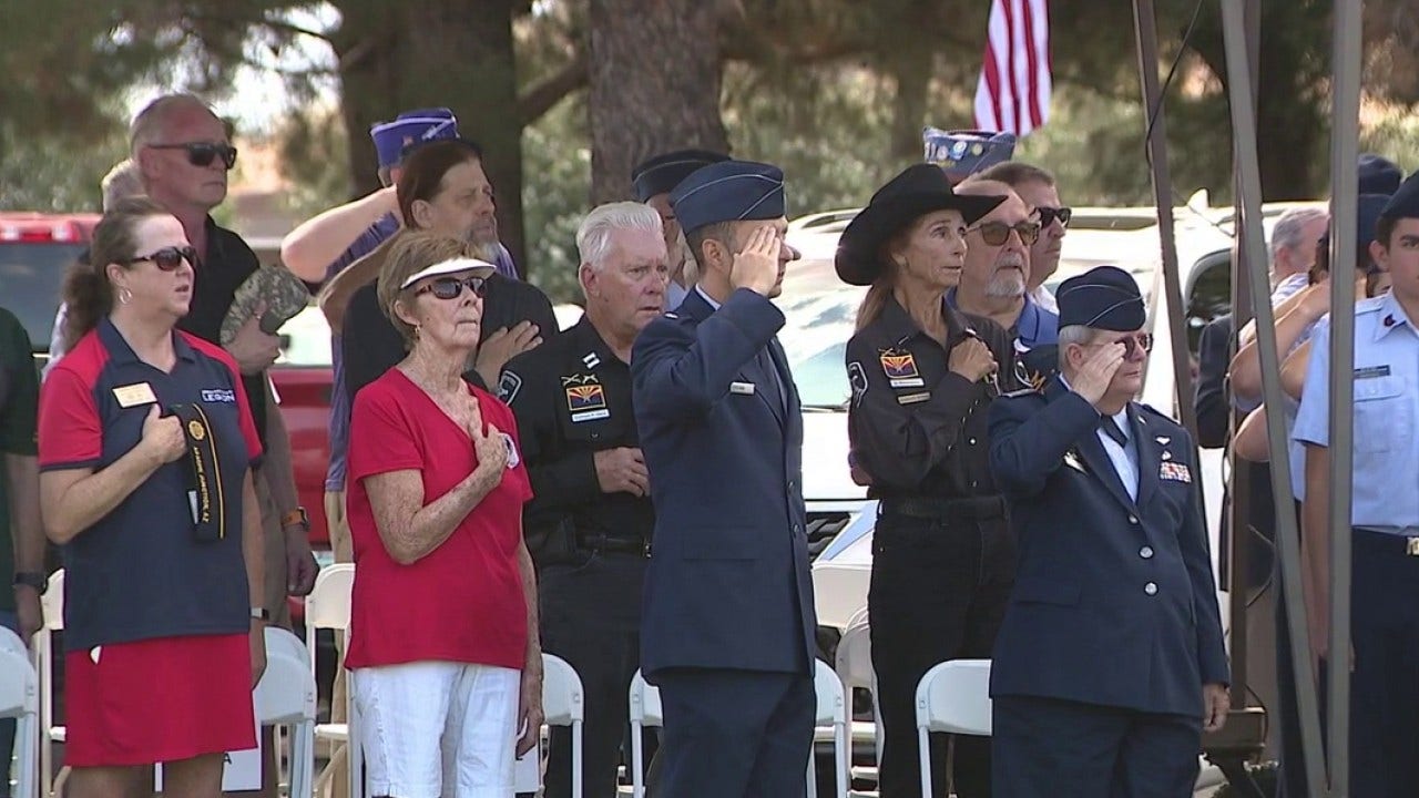 Phoenix veterans, families gather for moving Memorial Day cemetery tribute