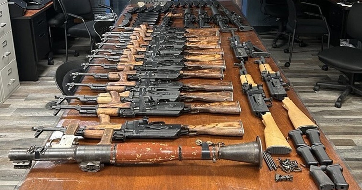 Woman accused of trying to smuggle guns to Mexico