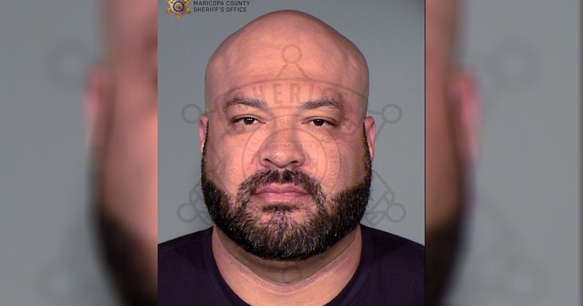 Ex-Phoenix Police officer accused of stealing pleads not guilty | FOX ...