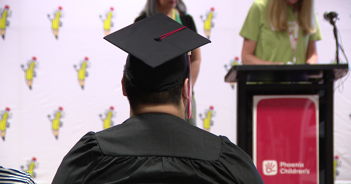 Phoenix Children's celebrate patients graduating high school