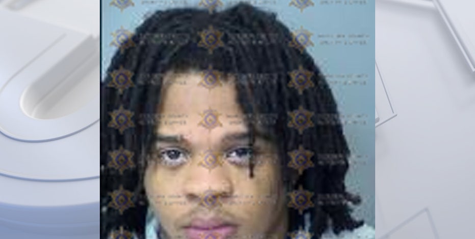 7-year-old girl shot at Avondale apartment, brother arrested: PD