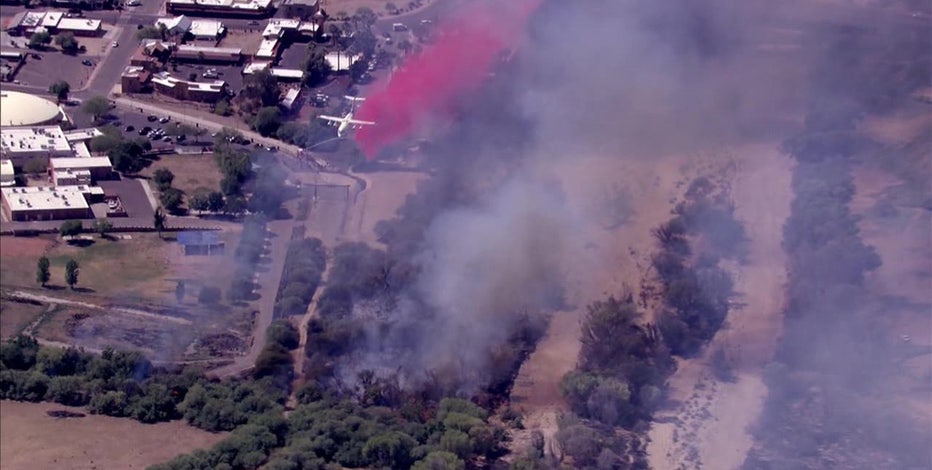 Jones Fire burning near Wickenburg shuts down U.S. 60; evacuation ordered
