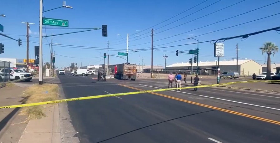 Driver dies following crash in Phoenix