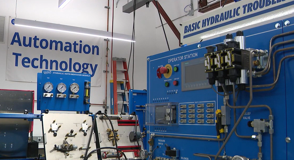 Arizona tech workforce: Gov. Hobbs expands program to more community colleges