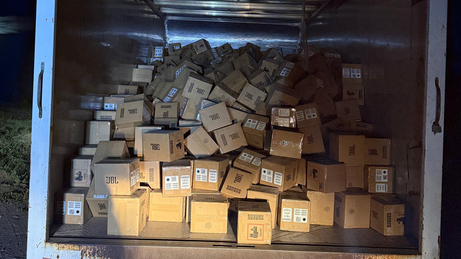 Arizona BNSF train burglary investigation leads to discovery of over $500K worth of stolen goods: sheriff