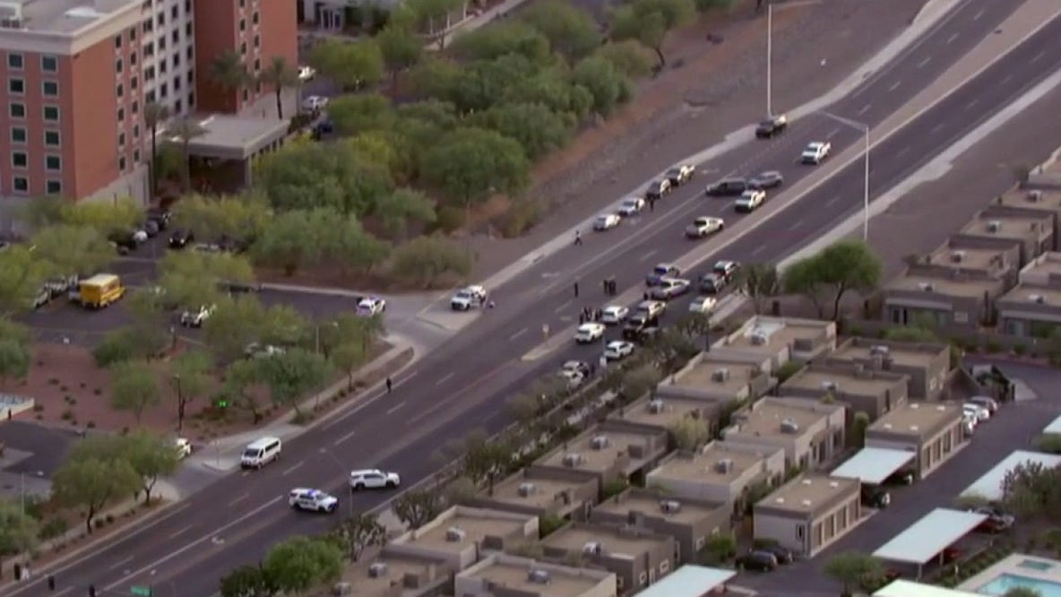 Phoenix suspect dead, no officers hurt in shooting