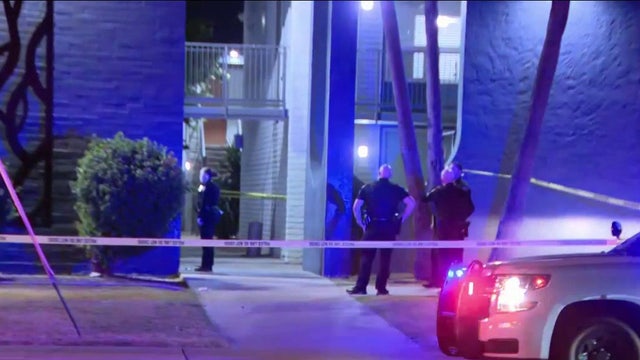 Phoenix man shot by suspect upon answering his apartment door: police