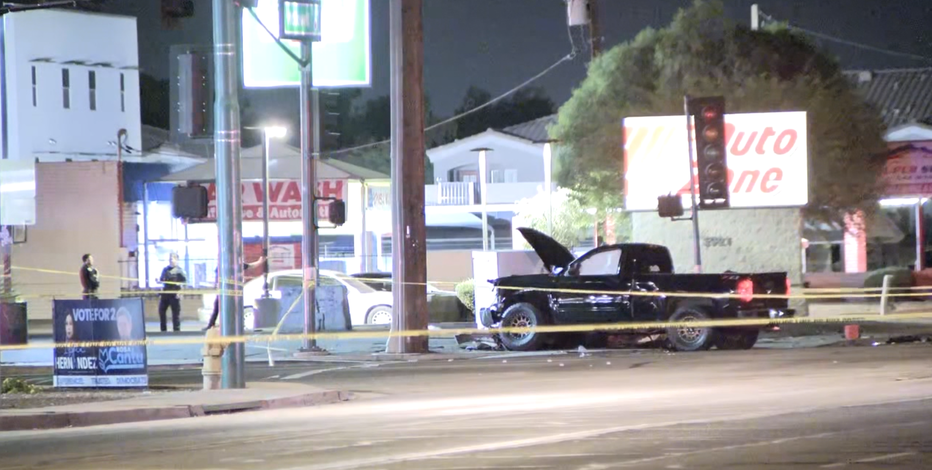Woman killed after suspected DUI driver runs red light, Phoenix police say