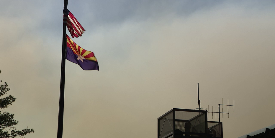 Pocket Fire expands by 3,200 acres as winds complicate firefighting efforts