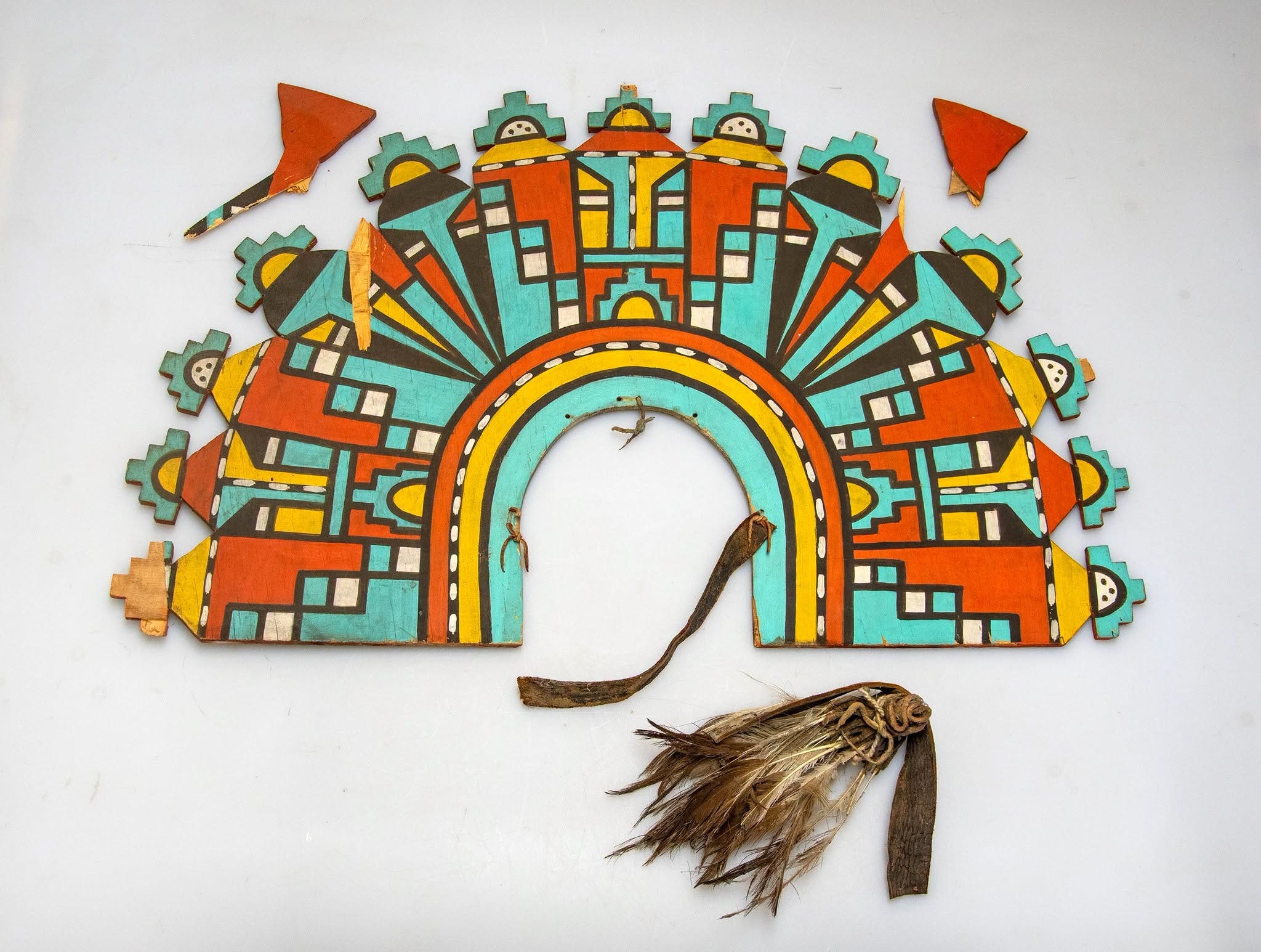 Park rangers search for tourist accused of destroying priceless Native American artwork