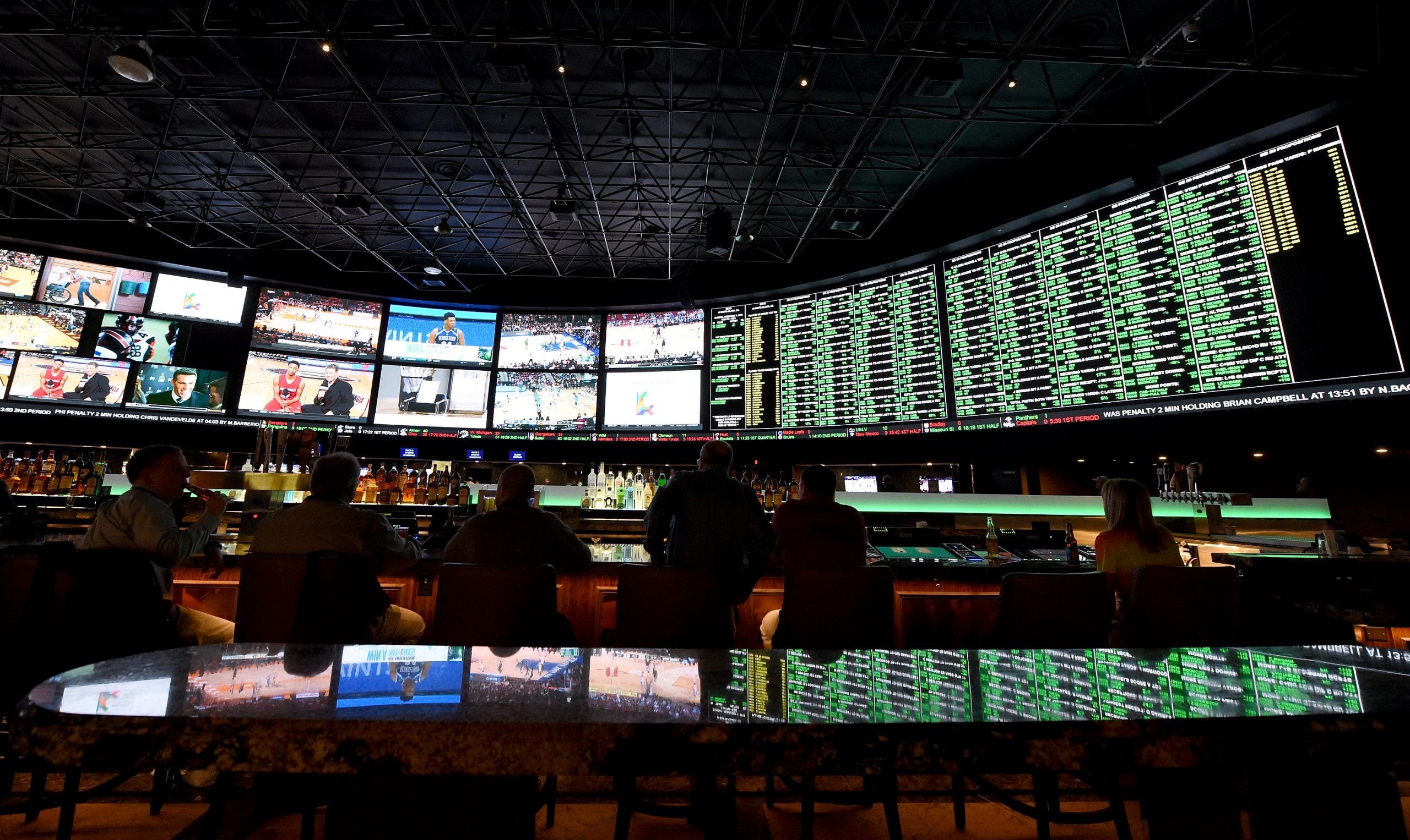 1 in 5 Arizonans face gambling issues as state sports wagering rises, new data shows