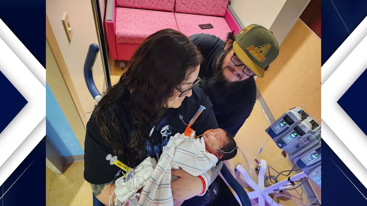 Arizona postal clerk helps save 8-month-old baby who stopped breathing