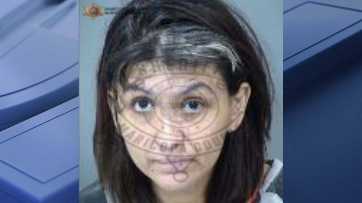 Mesa woman accused of stabbing, killing her husband