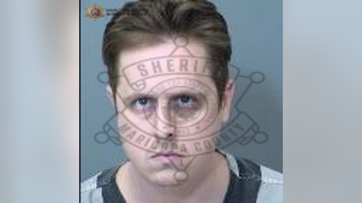 Man accused of intentionally stabbing wife more than 20 times at Mesa apartment, police say