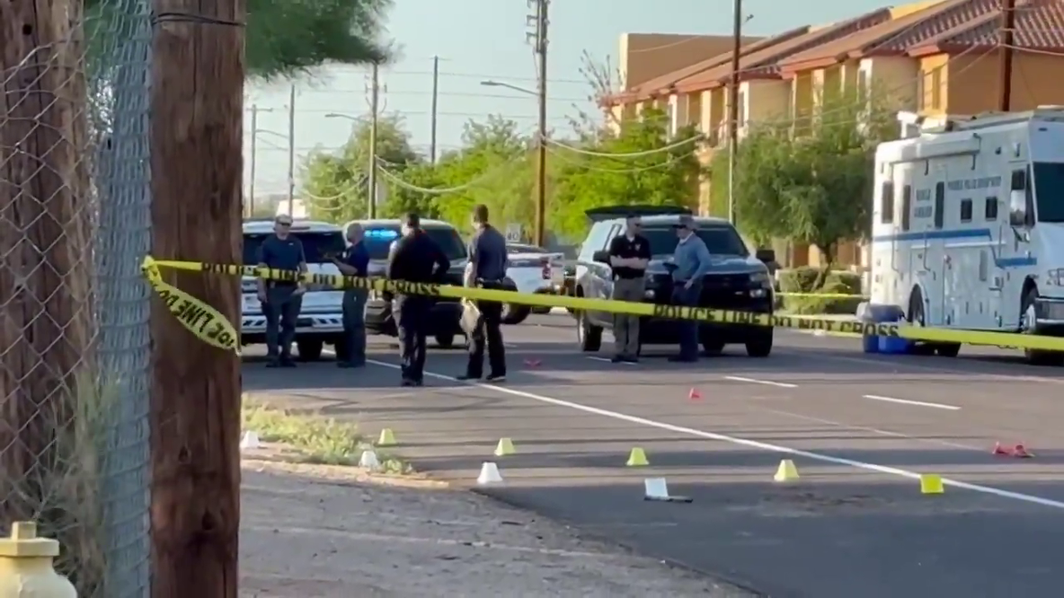 Phoenix driver crashes into tree stump, fence after apparent medical emergency, PD says