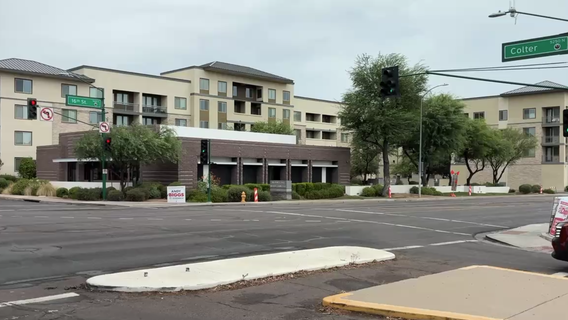 Phoenix apartment attack: 1 dead, 2 women fighting for life after midnight shooting, stabbings