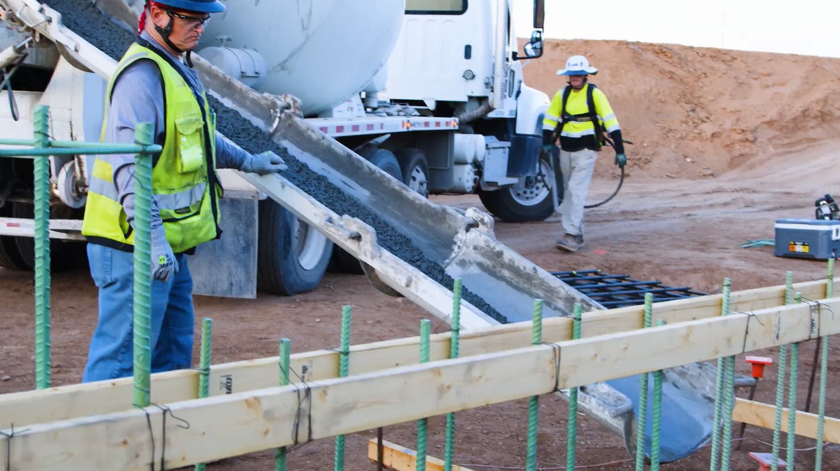 Construction begins at new Arizona Cardinals headquarters with first concrete pour
