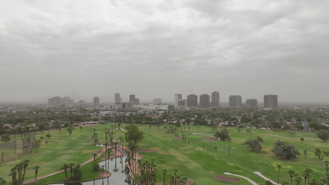 Phoenix dust storm triggers high pollution advisory