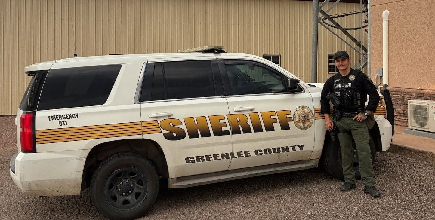 Rock-throwing Arizona man bites victim in the neck like a vampire during trailer park break-in: sheriff