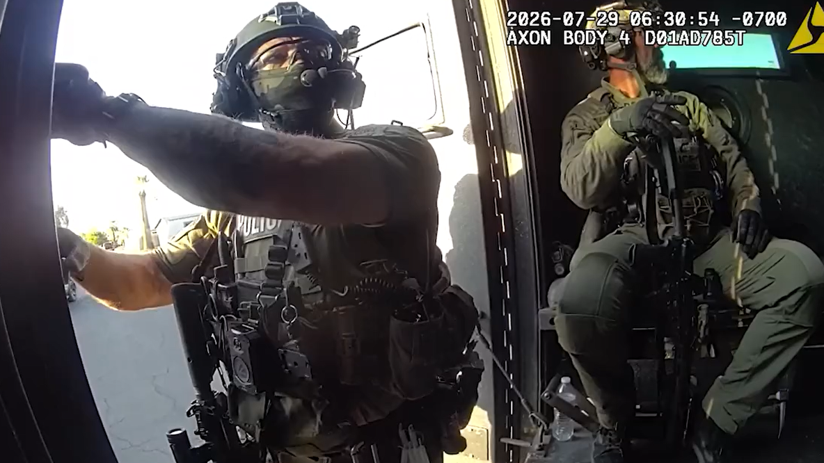 Glendale police seize drugs, cash and gun in SWAT raid on drug house