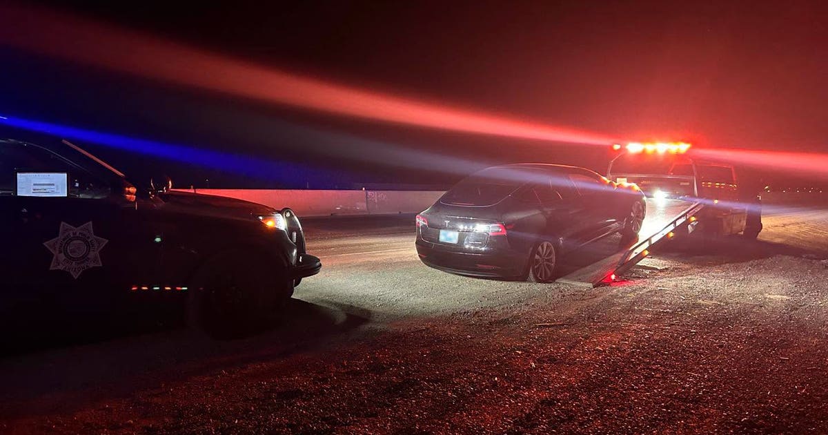 Tesla driver blames 'self-driving' tech for 80-mph work-zone DUI hours before audition at Phoenix church