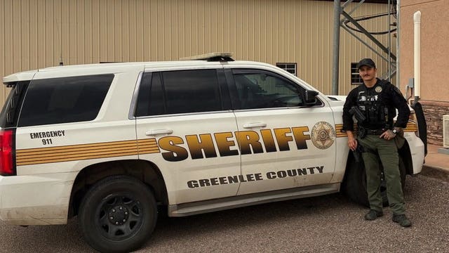 Rock-throwing Arizona man bites victim in the neck like a vampire during trailer park break-in: sheriff