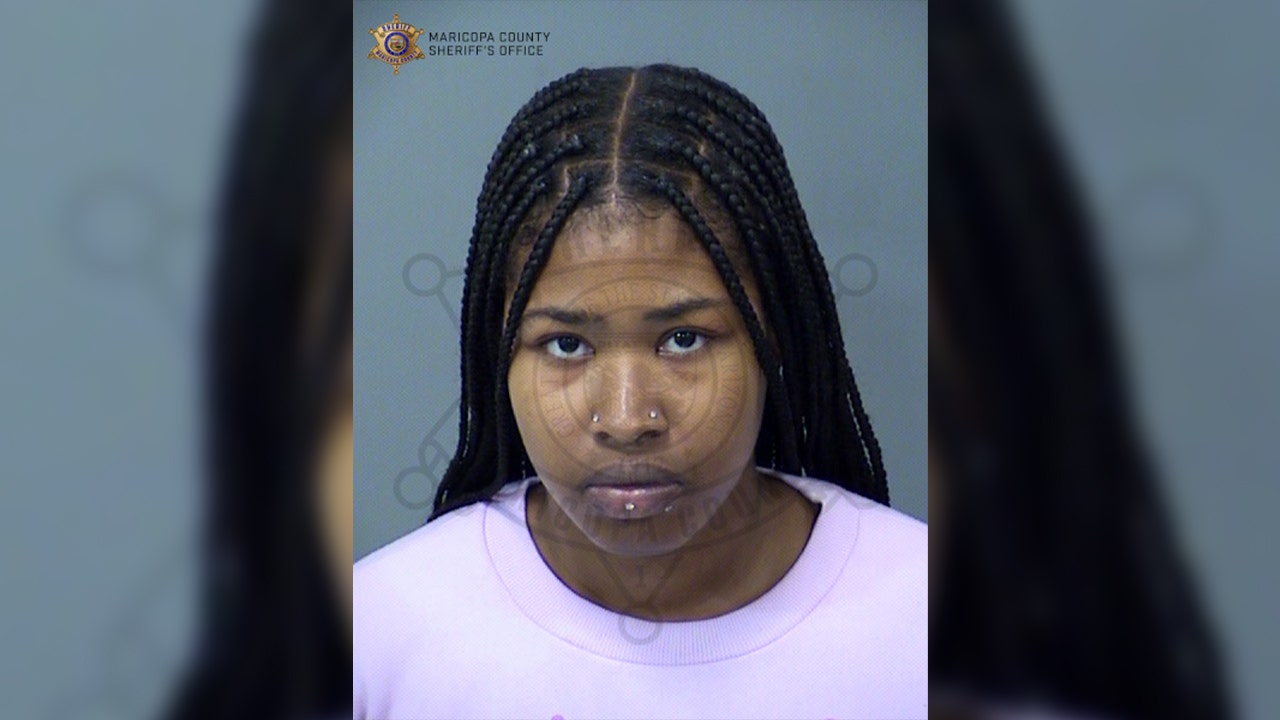 Buckeye teacher's aide accused of threatening to shoot up her school: PD